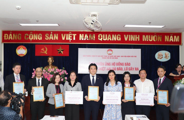 Tập đoàn AEON hỗ trợ người dân bị ảnh hưởng bởi bão Matmo và Bualoi với tổng trị giá hơn 4,6 tỷ đồng- Ảnh 1.