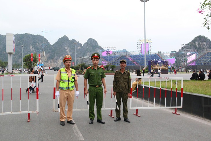 Hạ Long Concert 2025 khởi động mùa du lịch Thu - Đông của Quảng Ninh đầy cảm xúc- Ảnh 7. Hạ Long Concert 2025 khởi động mùa du lịch Thu - Đông của Quảng Ninh đầy cảm xúc- Ảnh 7.