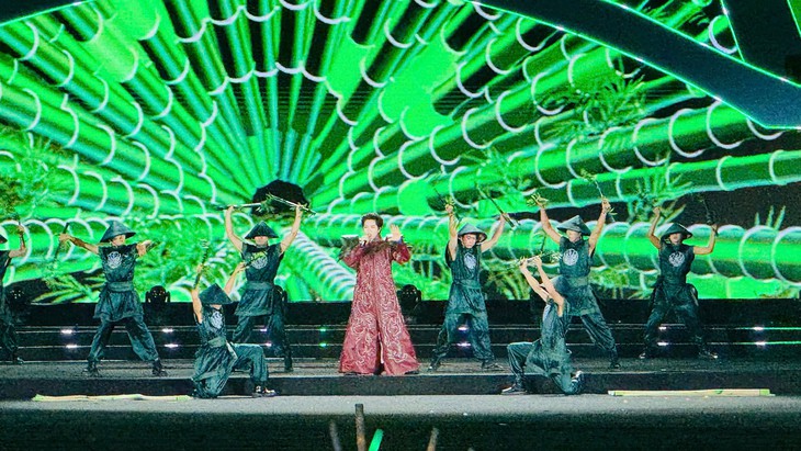 Hạ Long Concert 2025 khởi động mùa du lịch Thu - Đông của Quảng Ninh đầy cảm xúc- Ảnh 4. Hạ Long Concert 2025 khởi động mùa du lịch Thu - Đông của Quảng Ninh đầy cảm xúc- Ảnh 4.
