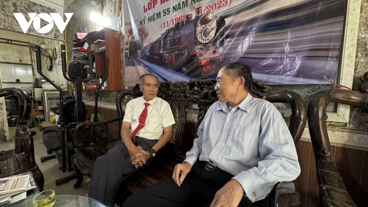Góp ý dự thảo văn kiện Đại hội XIV: Hạnh phúc của nhân dân là thước đo- Ảnh 1.