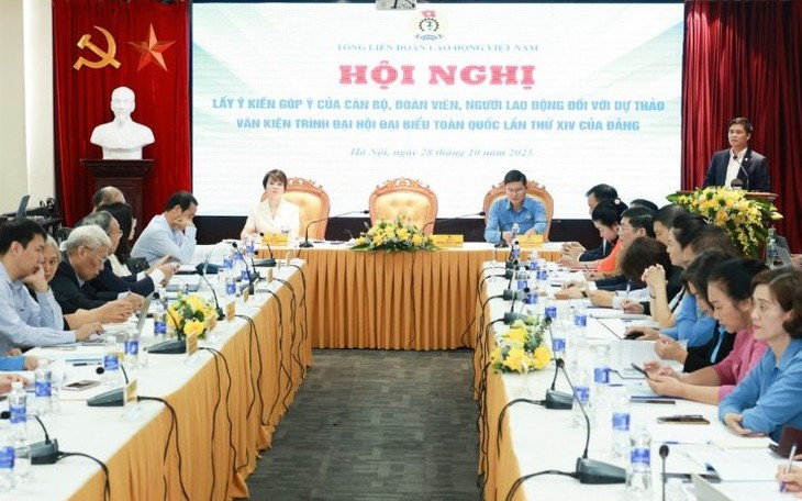 Phát huy trí tuệ cán bộ, đoàn viên, người lao động góp ý văn kiện Đại hội XIV của Đảng