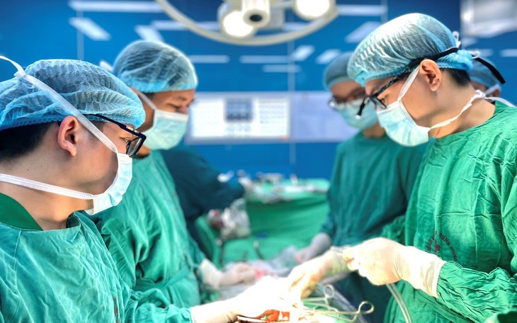 Đang xây dựng chính sách tiền lương, phụ cấp đối với cán bộ, nhân viên ngành Y tế