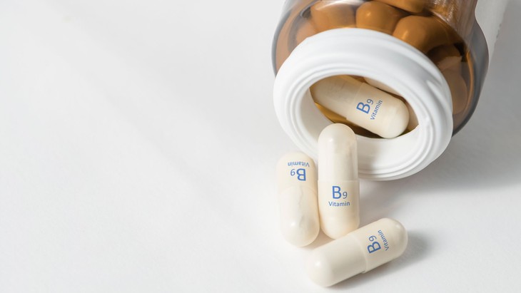 Uống axit folic vào thời điểm nào trong ngày là tốt nhất? - Trung tâm Tiêm  chủng Long Châu
