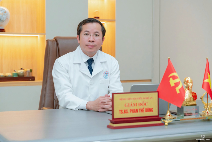 Bệnh viện Nội tiết Nghệ An tiên phong cải tiến phẫu thuật nội soi đường miệng trong điều trị ung thư tuyến giáp- Ảnh 3. Bệnh viện Nội tiết Nghệ An tiên phong cải tiến phẫu thuật nội soi đường miệng trong điều trị ung thư tuyến giáp- Ảnh 3.