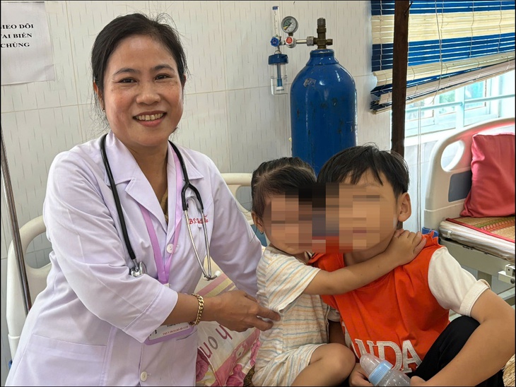 Cô tiên áo trắng và phép màu ARV: Hành trình tái sinh của những người mẹ nhiễm HIV- Ảnh 1. Cô tiên áo trắng và phép màu ARV: Hành trình tái sinh của những người mẹ nhiễm HIV- Ảnh 1.