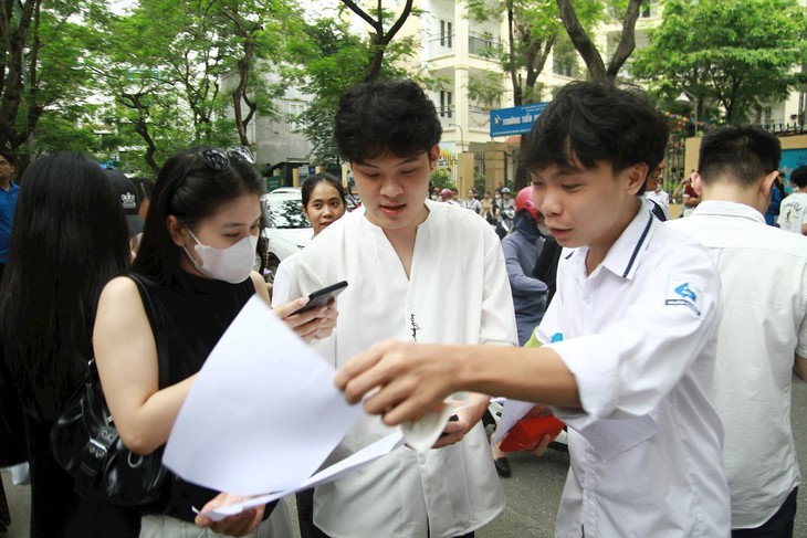 Giới hạn nguyện vọng xét tuyển đại học từ năm 2026, người trong cuộc nói gì?- Ảnh 1. Giới hạn nguyện vọng xét tuyển đại học từ năm 2026, người trong cuộc nói gì?- Ảnh 1.