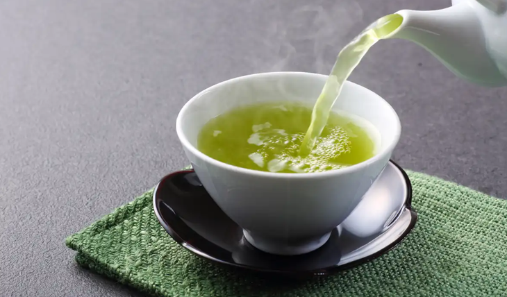 Nguy cơ bùng phát gout khi trời trở lạnh: 4 loại đồ uống hỗ trợ đào thải axit uric hiệu quả- Ảnh 2. Nguy cơ bùng phát gout khi trời trở lạnh: 4 loại đồ uống hỗ trợ đào thải axit uric hiệu quả- Ảnh 2.