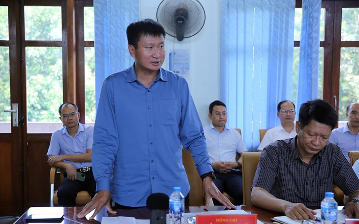 Phó Thủ tướng: Ứng phó bão số 11 phải chủ động, tính toán kỹ phương án vận hành hồ Thác Bà- Ảnh 2. Phó Thủ tướng: Ứng phó bão số 11 phải chủ động, tính toán kỹ phương án vận hành hồ Thác Bà- Ảnh 2.