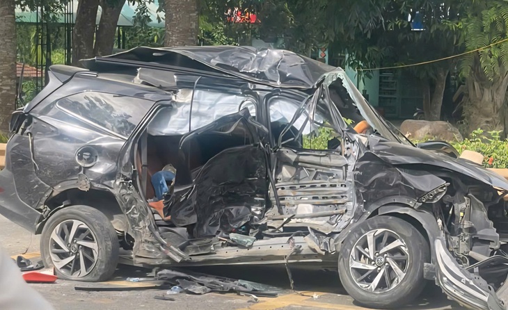Tai nạn giao thông nghiêm trọng ở Quảng Trị, 4 người thương vong- Ảnh 1. Tai nạn giao thông nghiêm trọng ở Quảng Trị, 4 người thương vong- Ảnh 1.