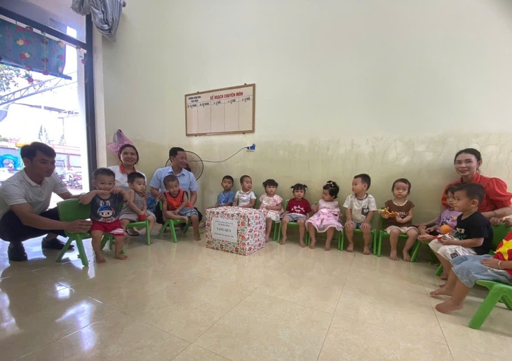 Sau lũ lịch sử, học sinh xã Nông Cống trở lại lớp học- Ảnh 10.