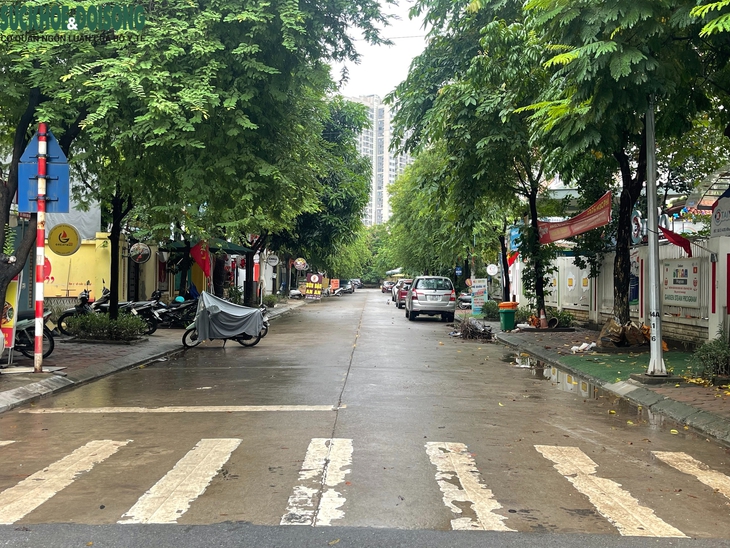Hà Nội: Hình ảnh lạ thường tại 'ốc đảo An Khánh' sau mưa lớn- Ảnh 6.