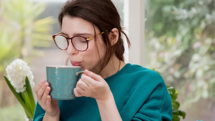 6 lợi ích khi uống nước chanh gừng trước khi đi ngủ- Ảnh 2.