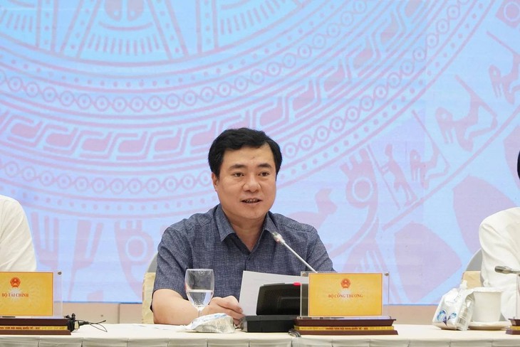 Thứ trưởng Bộ Công Thương: Không có lý do để làm khó người dân lắp điện mặt trời mái nhà- Ảnh 1. Thứ trưởng Bộ Công Thương: Không có lý do để làm khó người dân lắp điện mặt trời mái nhà- Ảnh 1.