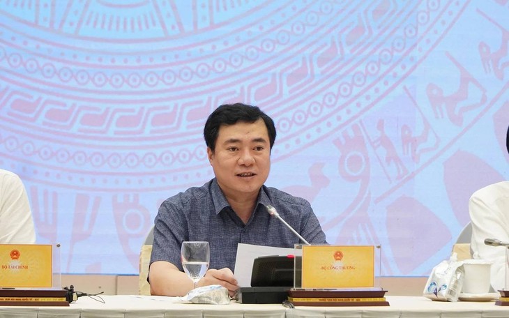 Thứ trưởng Bộ Công Thương: Không có lý do để làm khó người dân lắp điện mặt trời mái nhà