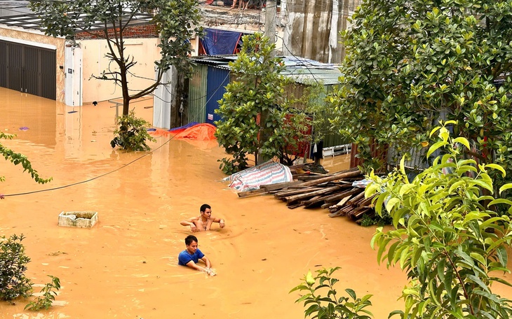 Lại thêm một con sông có mực nước cao vượt mức lịch sử- Ảnh 4.