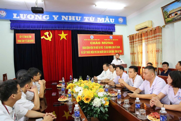 Hơn 600 người dân Hà Tĩnh được khám, cấp thuốc miễn phí- Ảnh 1.