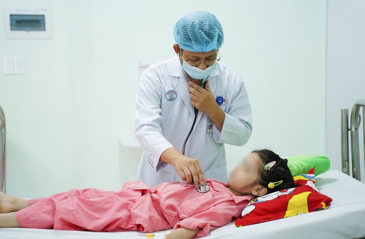Nguy hiểm tiềm ẩn của bệnh Kawasaki không điển hình ở trẻ nhỏ- Ảnh 2. Nguy hiểm tiềm ẩn của bệnh Kawasaki không điển hình ở trẻ nhỏ- Ảnh 2.