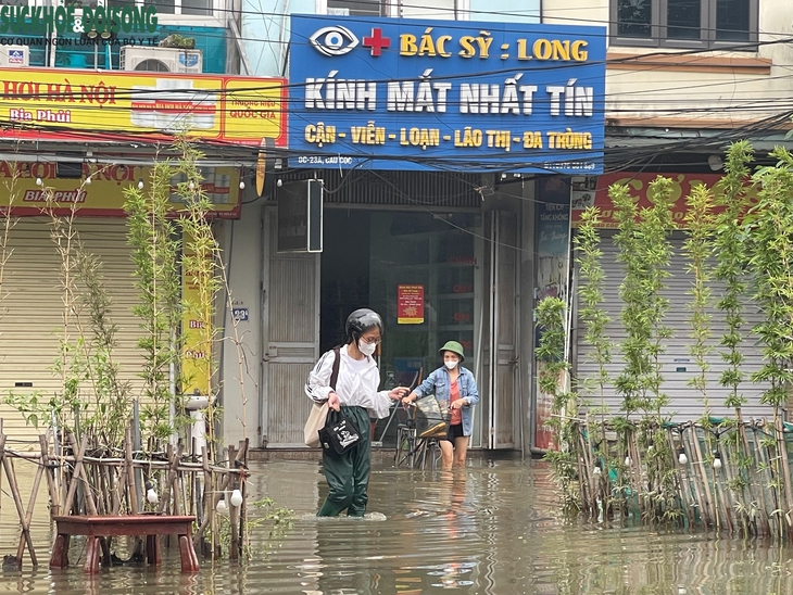 'Rốn nước' phố Cầu Cốc, Hà Nội: Hơn một tháng ngập ba lần- Ảnh 7.