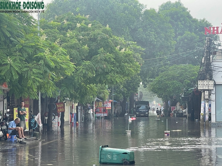 'Rốn nước' phố Cầu Cốc, Hà Nội: Hơn một tháng ngập ba lần- Ảnh 11.