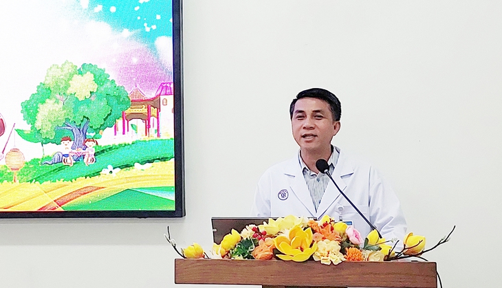 BV Chợ Rẫy chia sẻ mô hình bảo vệ nhân viên y tế: Thay đổi nhỏ, hiệu quả lớn- Ảnh 1.