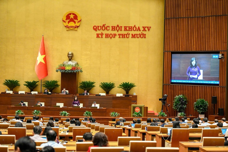 Luật Dân số: Chuyển từ ‘dân số và chính sách kế hoạch hóa gia đình’ sang ‘dân số và phát triển’- Ảnh 1.