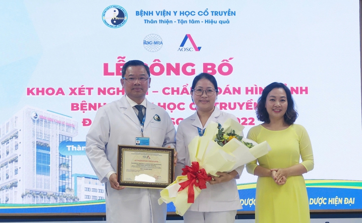 Bệnh viện y học cổ truyền đầu tiên của Việt Nam đạt chứng nhận ISO 15189:2022- Ảnh 1. Bệnh viện y học cổ truyền đầu tiên của Việt Nam đạt chứng nhận ISO 15189:2022- Ảnh 1.