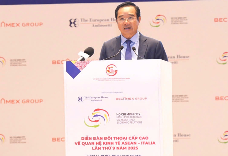 TPHCM khẳng định vai trò đầu tàu tại Diễn đàn kinh tế ASEAN – Italia 2025- Ảnh 1. TPHCM khẳng định vai trò đầu tàu tại Diễn đàn kinh tế ASEAN – Italia 2025- Ảnh 1.