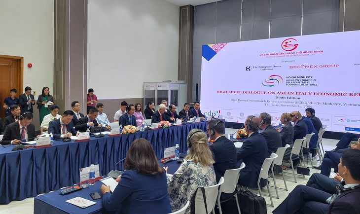 TPHCM khẳng định vai trò đầu tàu tại Diễn đàn kinh tế ASEAN – Italia 2025- Ảnh 3. TPHCM khẳng định vai trò đầu tàu tại Diễn đàn kinh tế ASEAN – Italia 2025- Ảnh 3.