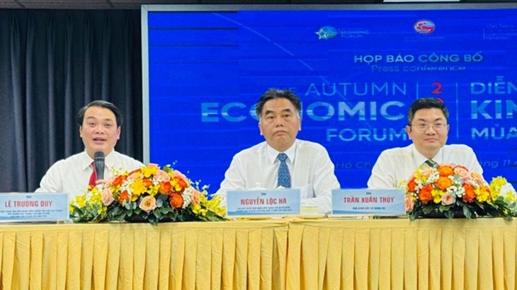 Thủ tướng Chính phủ chủ trì Diễn đàn Kinh tế mùa thu 2025 tại TPHCM: Hướng tới chuyển đổi xanh trong kỷ nguyên số- Ảnh 1. Thủ tướng Chính phủ chủ trì Diễn đàn Kinh tế mùa thu 2025 tại TPHCM: Hướng tới chuyển đổi xanh trong kỷ nguyên số- Ảnh 1.