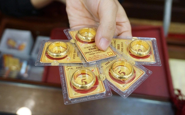 Giá vàng ngày 15/11 tiếp đà giảm rất mạnh- Ảnh 2.