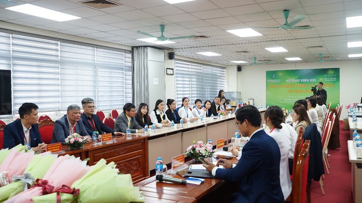 Hội thảo khoa học giới thiệu kem trị mụn từ thảo dược Việt Nam, ứng dụng dược liệu Việt trong điều trị mụn- Ảnh 1.