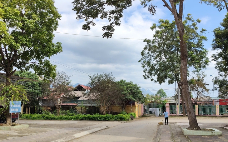 Bệnh viện Đa khoa tỉnh Lai Châu đẩy mạnh xây dựng mô hình Cơ sở y tế Xanh – Sạch – Đẹp- Ảnh 5.