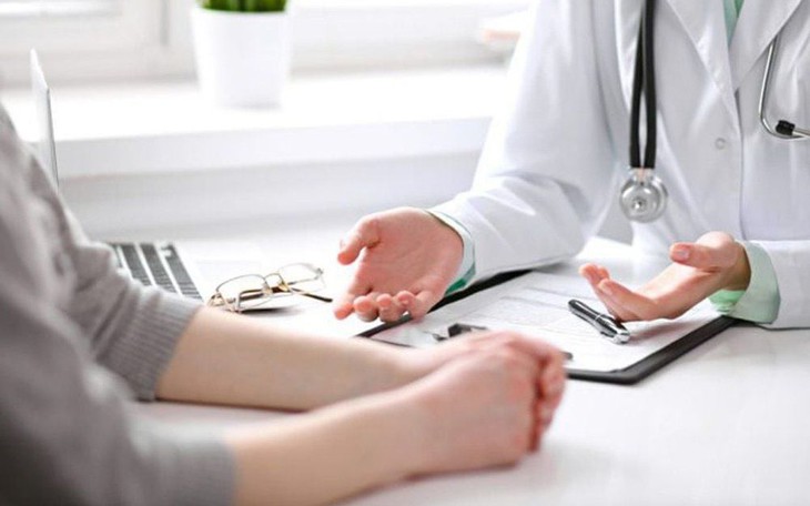 FDA gỡ bỏ cảnh báo ‘hộp đen’ về liệu pháp thay thế hormone cho phụ nữ mãn kinh