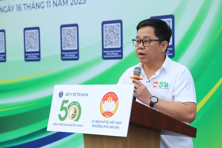 Gần 2.000 người đồng diễn dưỡng sinh vì sức khỏe cộng đồng- Ảnh 1.