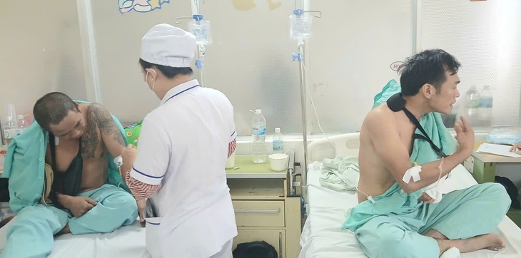 Các nạn nhân của xe khách bị đè nát trong vụ sạt lở kinh hoàng ở Khánh Hoà hiện ra sao?- Ảnh 1.