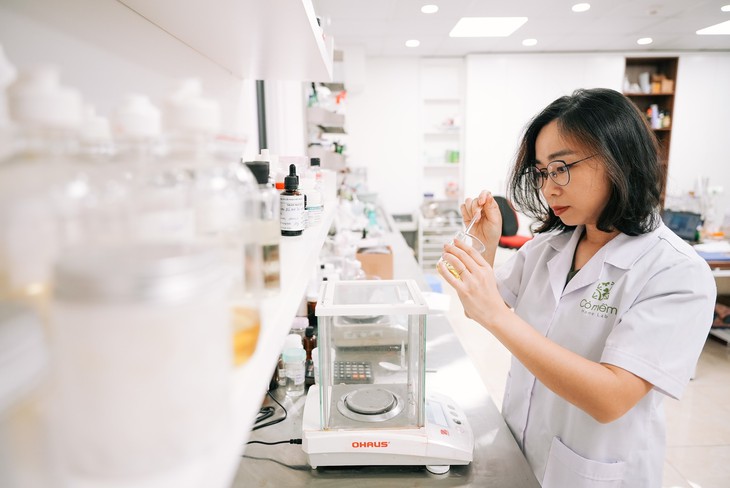 Cỏ Mềm 10 năm: hành trình đưa mỹ phẩm Việt vươn tầm quốc tế- Ảnh 1. Cỏ Mềm 10 năm: hành trình đưa mỹ phẩm Việt vươn tầm quốc tế- Ảnh 1.