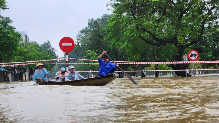 Diễn biến mưa lũ những ngày tới thế nào?- Ảnh 3.
