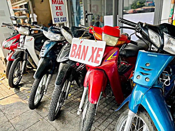 Mua bán xe cũ chưa sang tên, thủ tục dang dở: Cần làm gì để không bị phạt?- Ảnh 2. Mua bán xe cũ chưa sang tên, thủ tục dang dở: Cần làm gì để không bị phạt?- Ảnh 2.