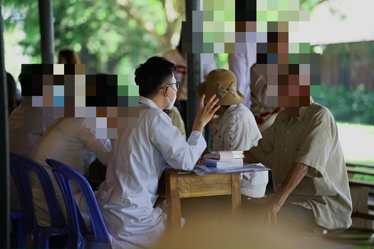 18 năm 'sống trong bóng tối' với cơ thể nhiễm H và quyết định thay đổi cuộc đời- Ảnh 1. 18 năm 'sống trong bóng tối' với cơ thể nhiễm H và quyết định thay đổi cuộc đời- Ảnh 1.