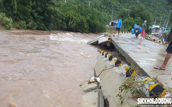 Mưa lũ ở Khánh Hoà gây thiệt hại hơn 370 tỷ đồng, nhiều công trình hư hỏng nặng- Ảnh 1. Mưa lũ ở Khánh Hoà gây thiệt hại hơn 370 tỷ đồng, nhiều công trình hư hỏng nặng- Ảnh 1.