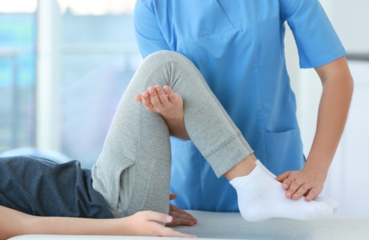 Vì sao ngồi nhiều khiến thoái hóa khớp bùng phát vào mùa lạnh?- Ảnh 2. Vì sao ngồi nhiều khiến thoái hóa khớp bùng phát vào mùa lạnh?- Ảnh 2.
