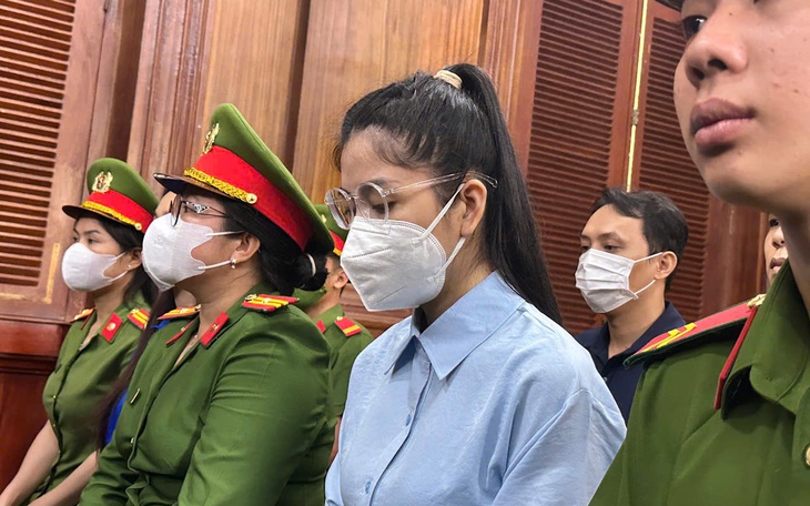 Hằng Du Mục, Quang Linh Vlogs, Thuỳ Tiên lĩnh 2 năm tù giam- Ảnh 5.