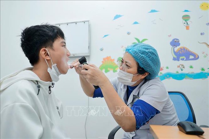 Số ca mắc cúm A gia tăng, người dân chủ động áp dụng các biện pháp phòng bệnh- Ảnh 3. Số ca mắc cúm A gia tăng, người dân chủ động áp dụng các biện pháp phòng bệnh- Ảnh 3.