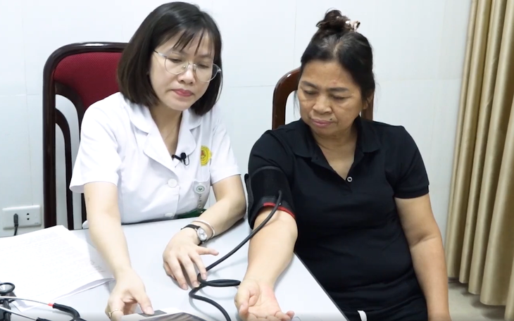 Những thói quen nào làm tăng huyết áp?