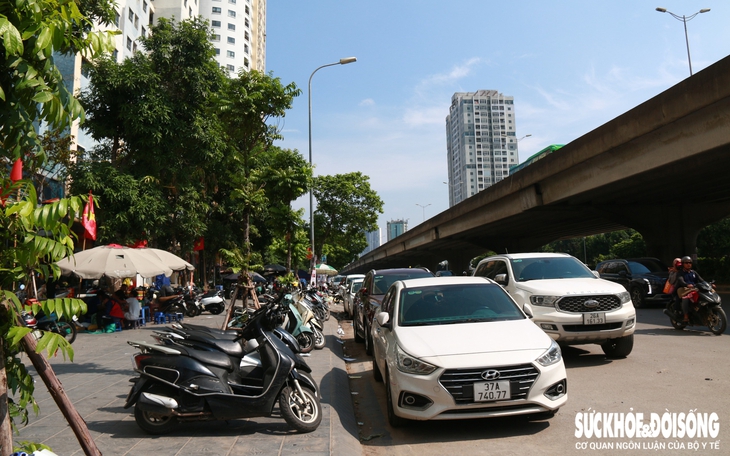 Diện mạo mới tuyến đường nhiều năm lầy lội ở nội đô Hà Nội- Ảnh 1.