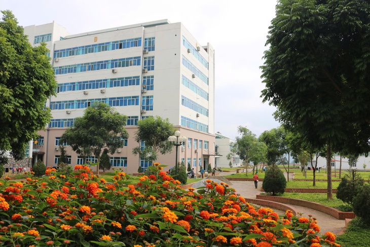 Bệnh viện Đa khoa tỉnh Lai Châu đẩy mạnh xây dựng mô hình Cơ sở y tế Xanh – Sạch – Đẹp- Ảnh 3. Bệnh viện Đa khoa tỉnh Lai Châu đẩy mạnh xây dựng mô hình Cơ sở y tế Xanh – Sạch – Đẹp- Ảnh 3.
