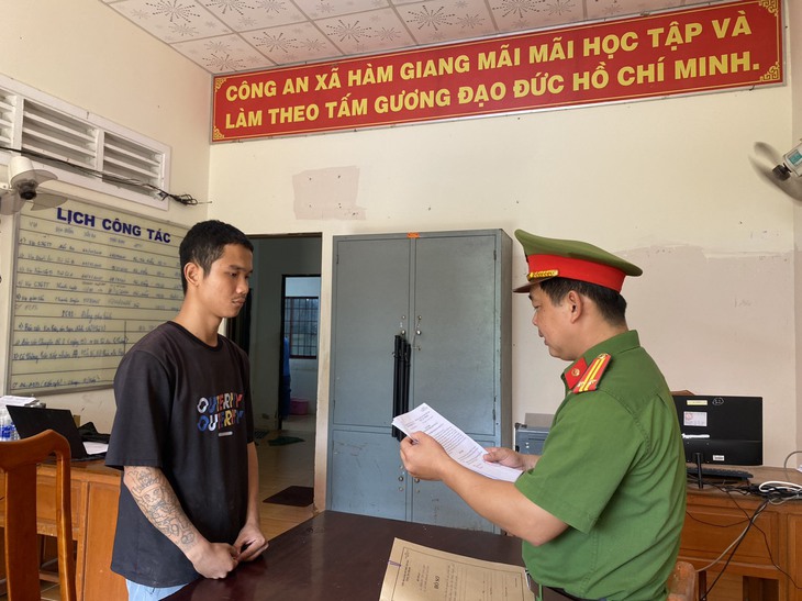 Giao cấu với bé gái quen qua mạng, nam thanh niên bị khởi tố- Ảnh 1.