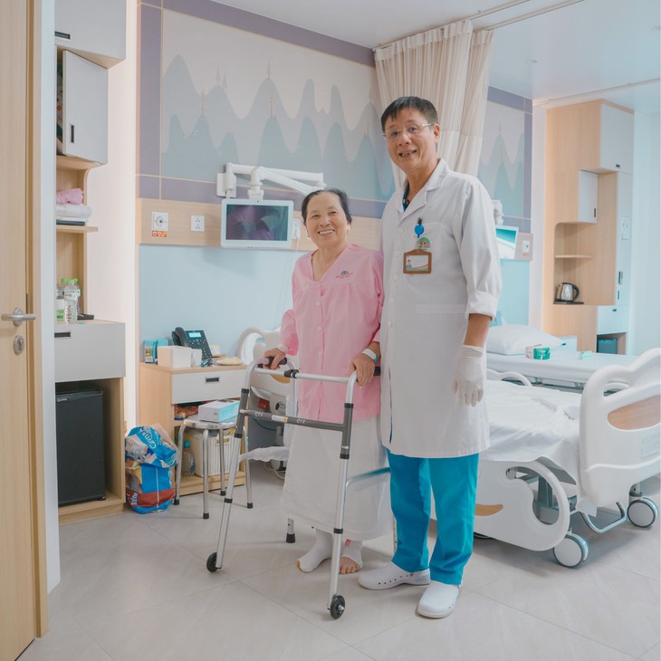 Khó khăn và thách thức trong phẫu thuật thay lại khớp gối- Ảnh 5. Khó khăn và thách thức trong phẫu thuật thay lại khớp gối- Ảnh 5.