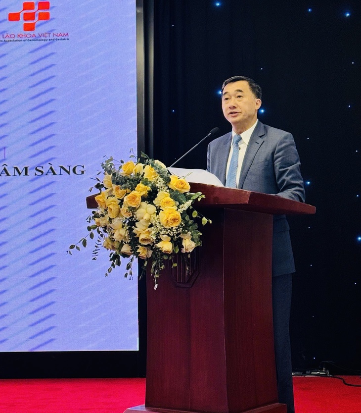 Thứ trưởng Trần Văn Thuấn: Kiến tạo hệ sinh thái chăm sóc người cao tuổi hiện đại, bền vững và nhân văn- Ảnh 1. Thứ trưởng Trần Văn Thuấn: Kiến tạo hệ sinh thái chăm sóc người cao tuổi hiện đại, bền vững và nhân văn- Ảnh 1.