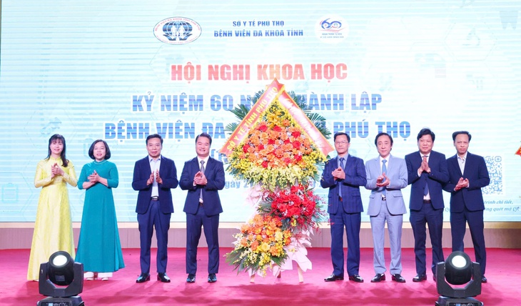 Hội nghị khoa học chào mừng 60 năm thành lập Bệnh viện Đa khoa tỉnh Phú Thọ- Ảnh 2. Hội nghị khoa học chào mừng 60 năm thành lập Bệnh viện Đa khoa tỉnh Phú Thọ- Ảnh 2.